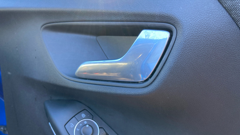 Ford Puma 1.0 EcoBoost Hybrid mHEV Titanium Design 5dr DCT Petrol Hatchback